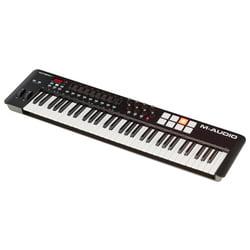 Masterkeyboard med 61 tangenter