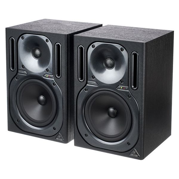 subwoofer dynaudio