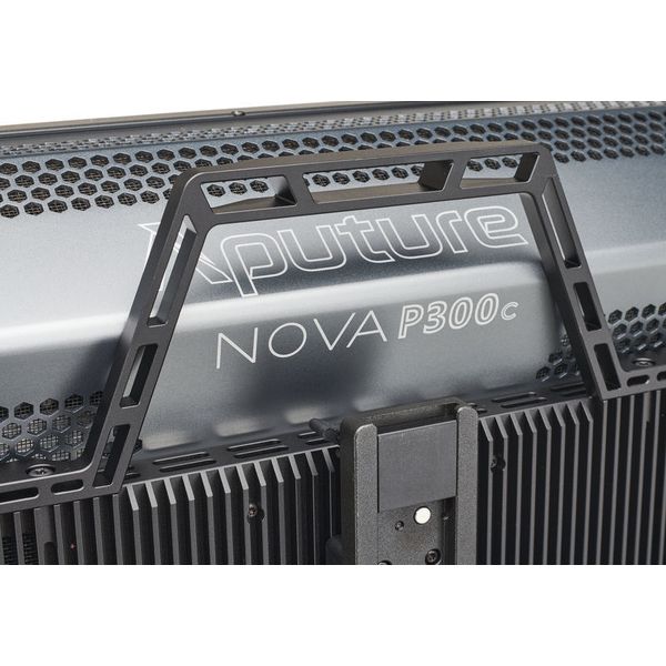 Aputure Nova P300C Kit